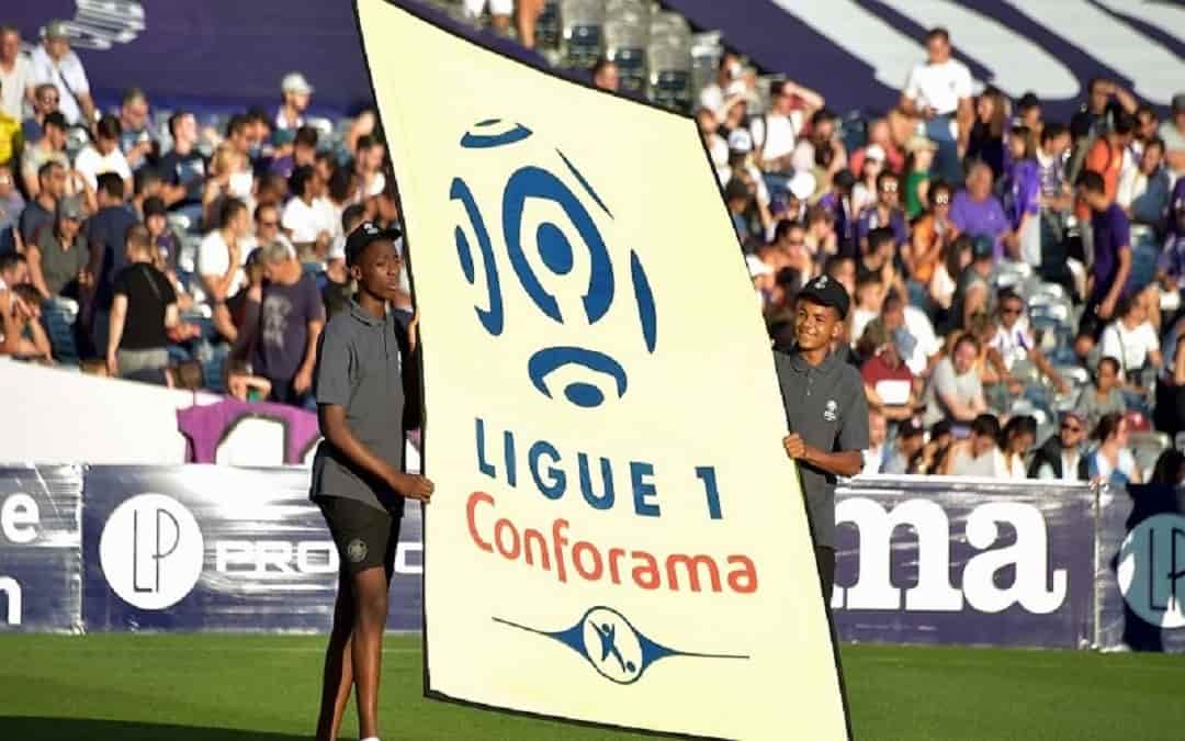 Ligue 1 gồm 20 đội thi đấu